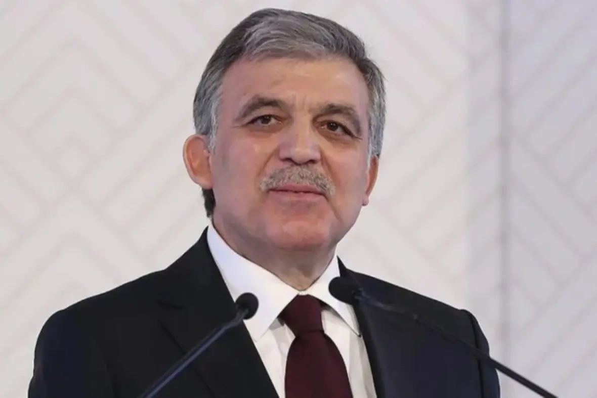 Abdullah Gül, Erdoğan ve Bahçeli'yi tebrik etti: Yeni yasa yürürlüğe girdi