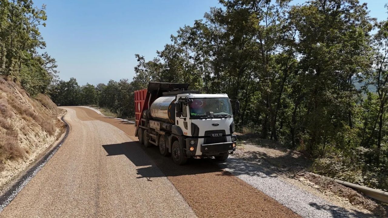 İnegöl’de ulaşım kalitesi artıyor: 18 kilometre yol yenileniyor