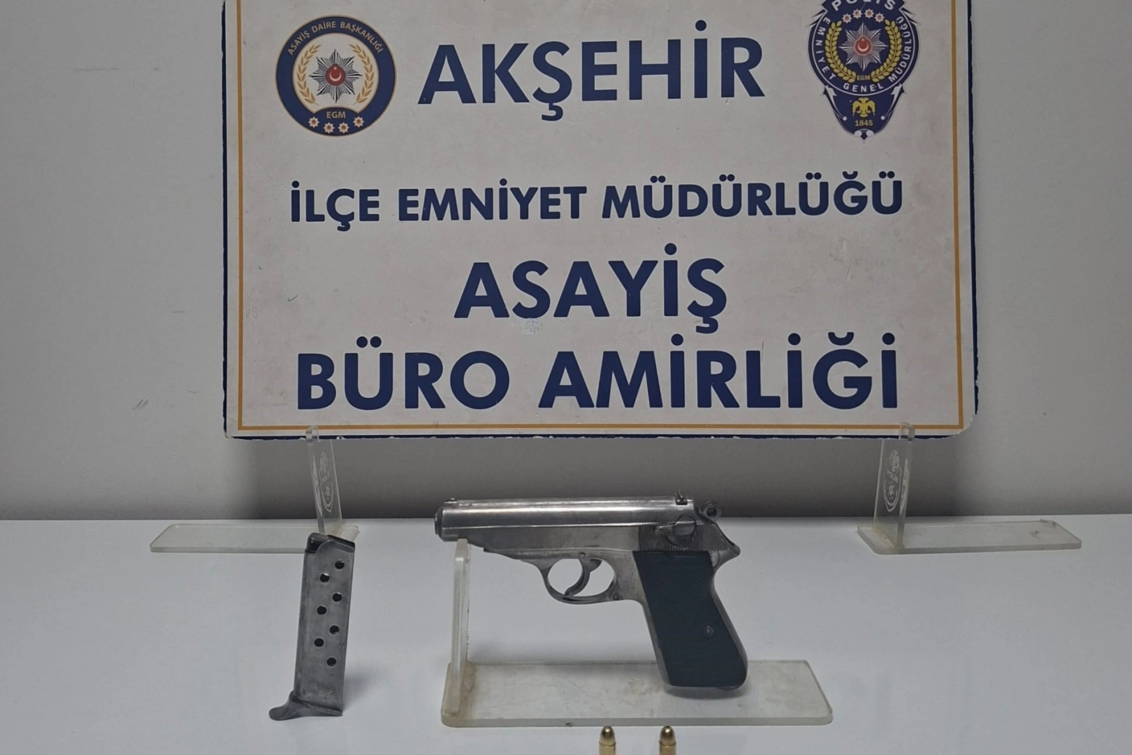 Konya'da düğünde havaya ateş açan Y.A. suçüstü yakalandı