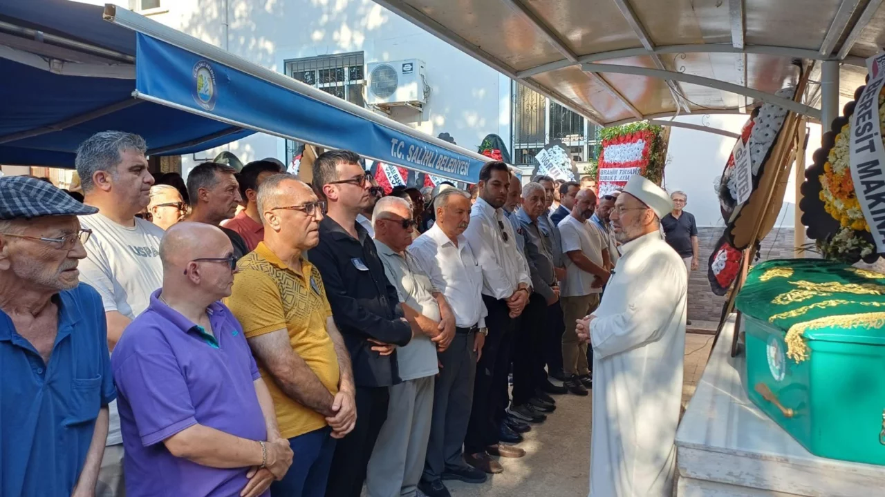 Salihli'de patlama sonrası iki kişi hayatını kaybetti: Nazif Kavas toprağa verildi