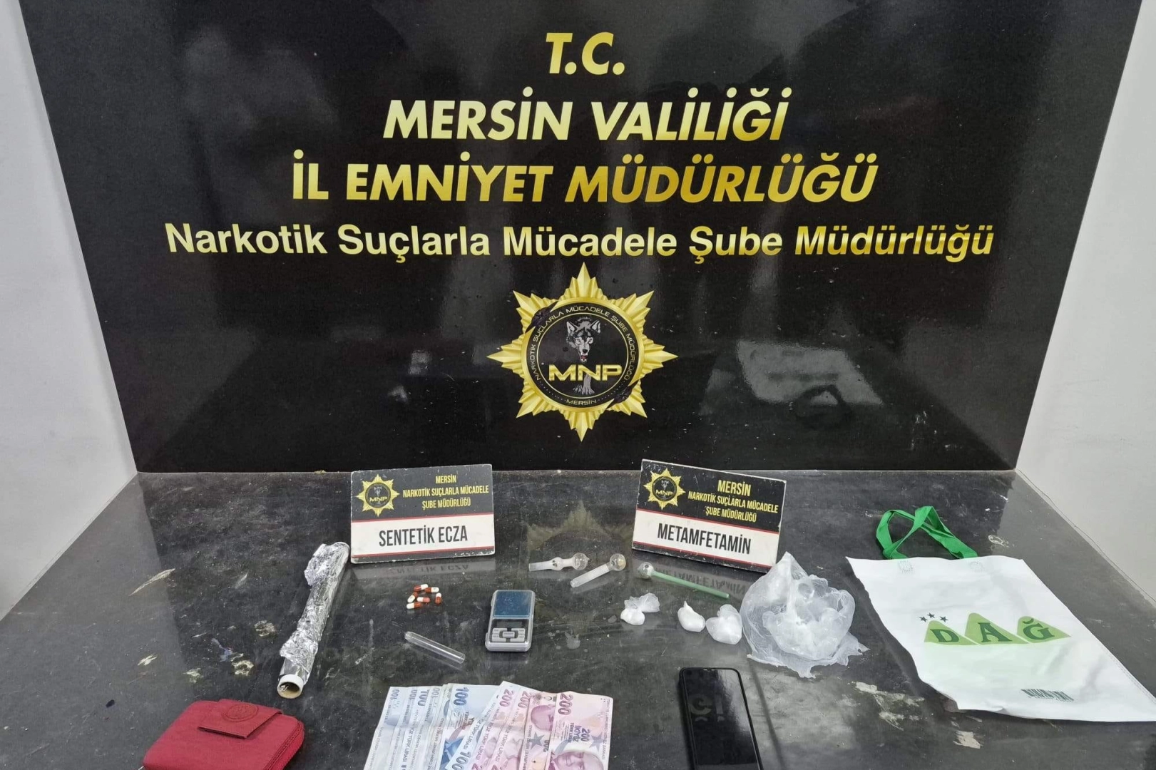 Mersin'de uyuşturucu madde ticareti: 2 tutuklama haberi