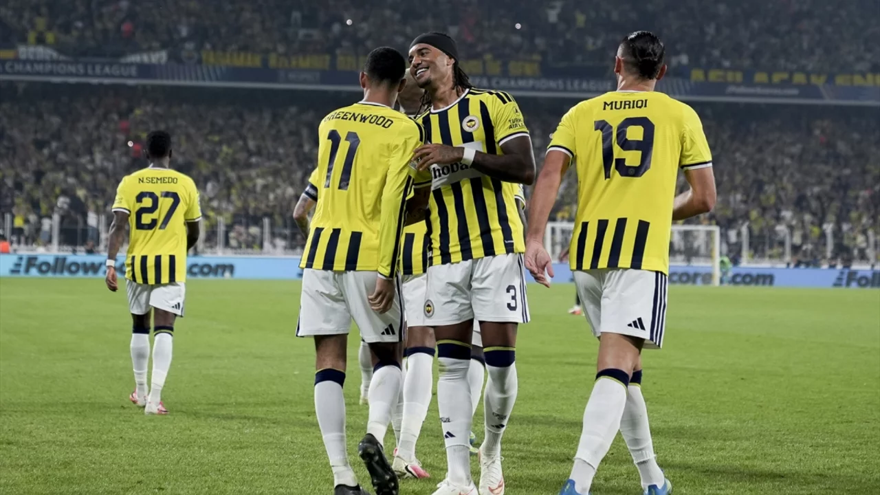 Fenerbahçe, Lyon ile 1-1 berabere kalarak turu zora soktu