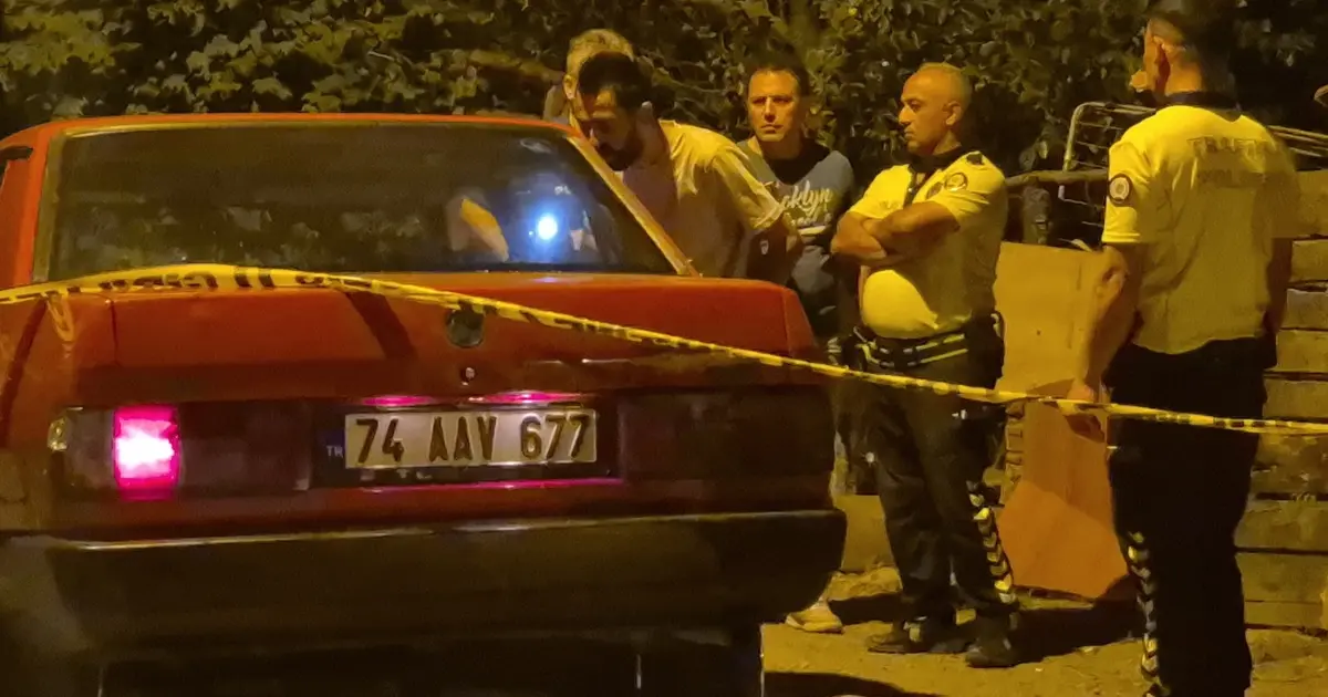 Bartın'da polisten kaçan sürücü kazaya neden oldu: 2 yaralı