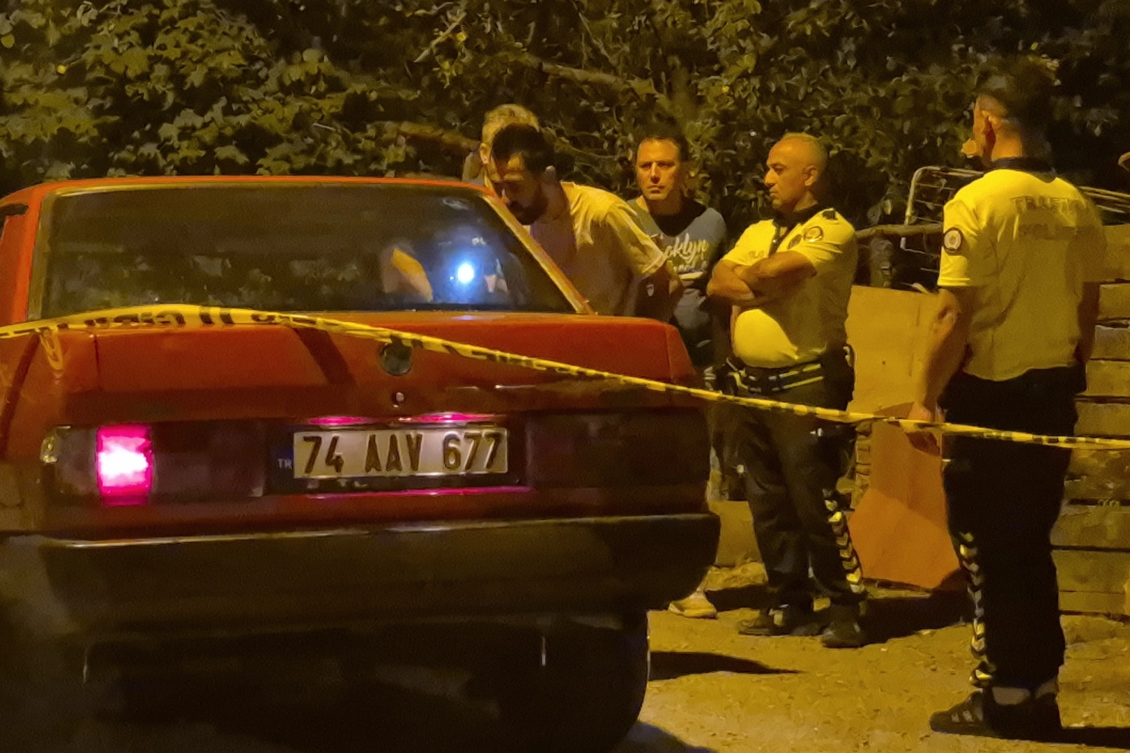 Bartın'da polisten kaçan sürücü kazaya neden oldu: 2 yaralı