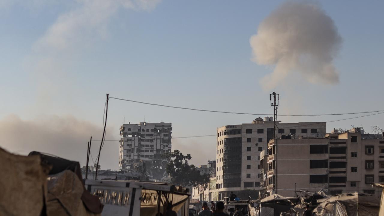 İsrail'in Gazze'deki kafeye saldırısında 6 Filistinli hayatını kaybetti