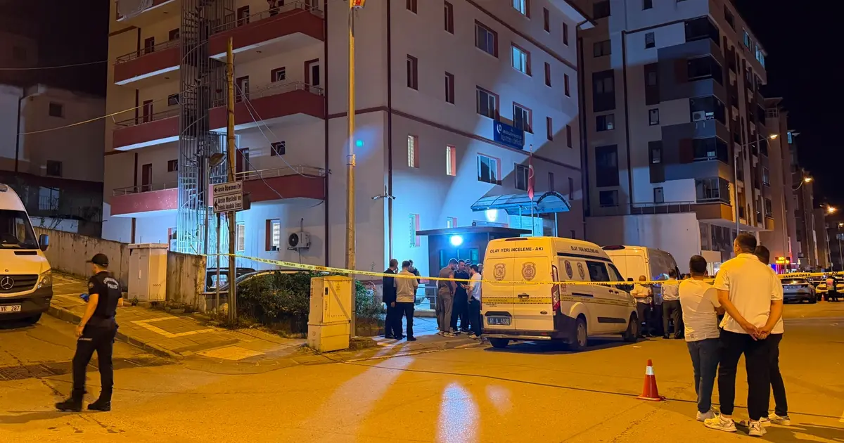 Trabzon Arsin'de emniyet otoparkına insansız hava aracı düştü: 3 araç hasar gördü