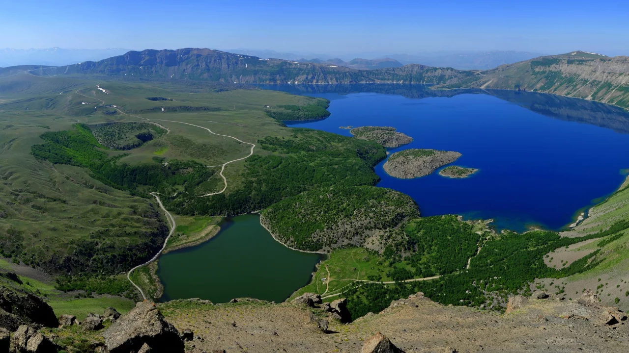 Bitlis'teki Nemrut Kalderası, doğal güzellikleriyle milli park statüsü kazandı