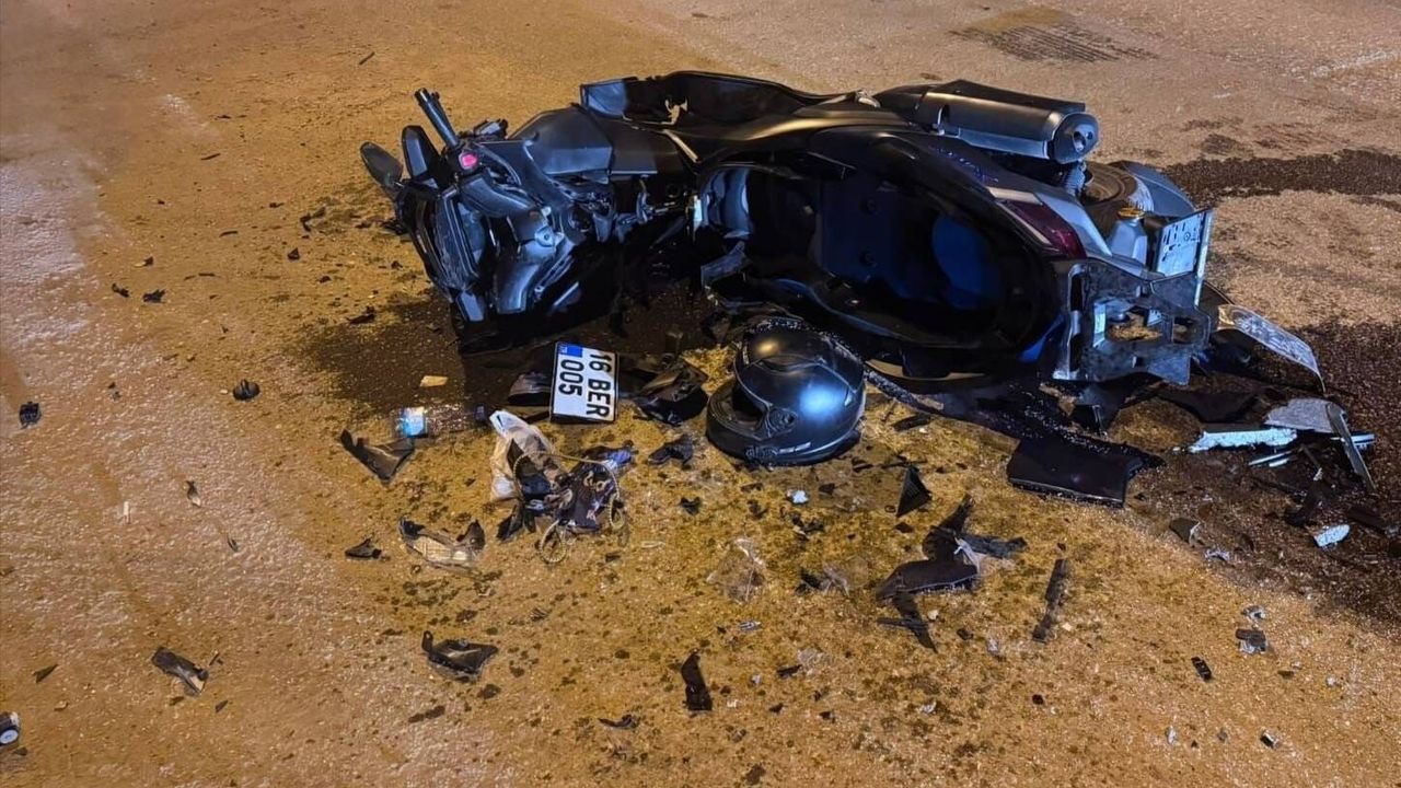 İnegöl'de otomobil ve motosiklet çarpıştı: 1 ağır yaralı