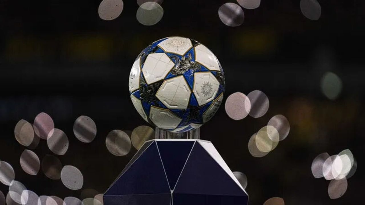 UEFA Şampiyonlar Ligi play-off turunda Fenerbahçe 1-1 berabere kaldı