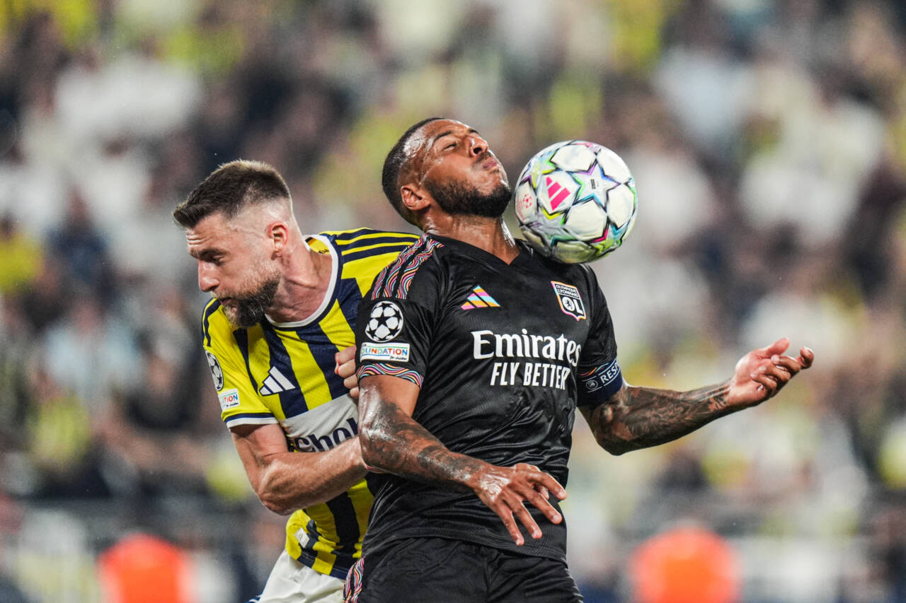 Fenerbahçe, Lyon'dan 1 puan alarak rövanş için avantaj sağladı Fenerbahçe, Lyon'dan 1 puan alarak rövanş için avantaj sağladı