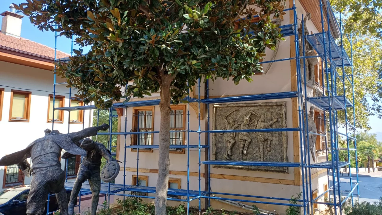 Bursa'da Kılıç Kalkan Evi'nin güçlendirme çalışmaları başladı