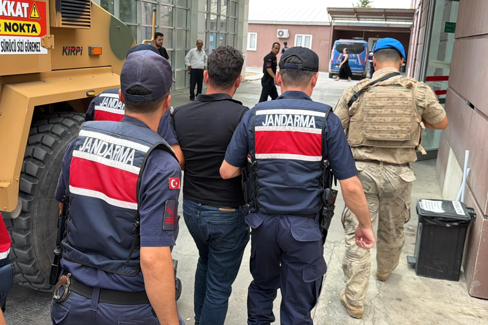 Adıyaman'da Eniştesini Vuran Kayınbirader Yakalandı: Olayın Detayları