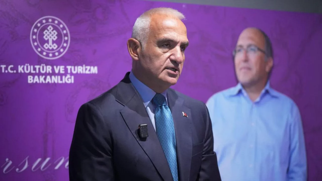 Ahmet Haluk Dursun anısına sergi: Gençler için önemli vurgular