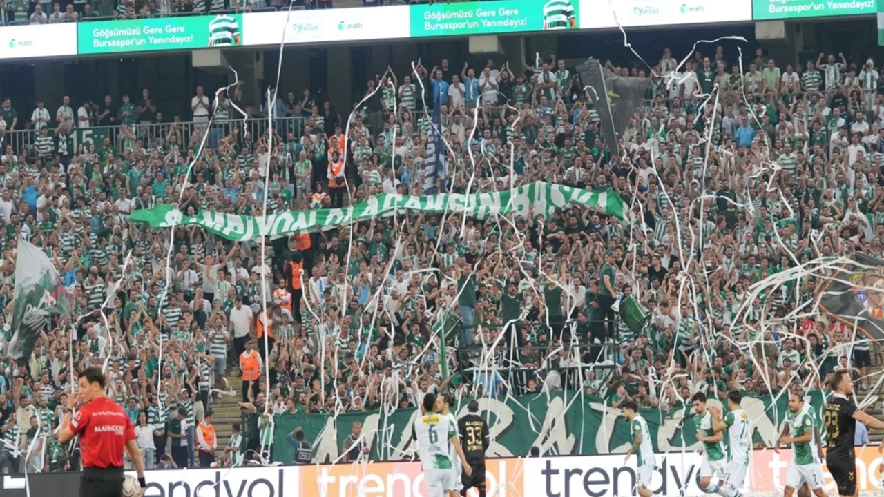 Trendyol 1. Lig'de Bursaspor taraftarından büyük destek