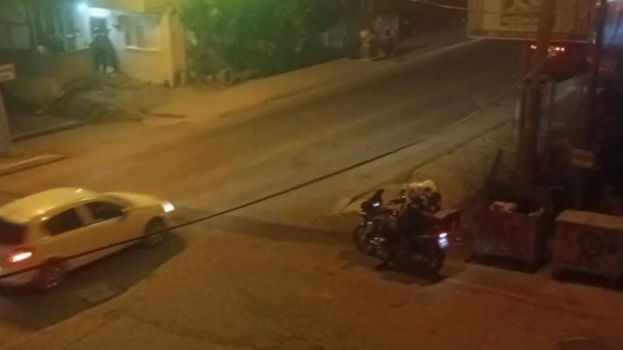 Serdivan'da Üvey Babasına Silahlı Saldırı: Aziz Dönmez Ağır Yaralı