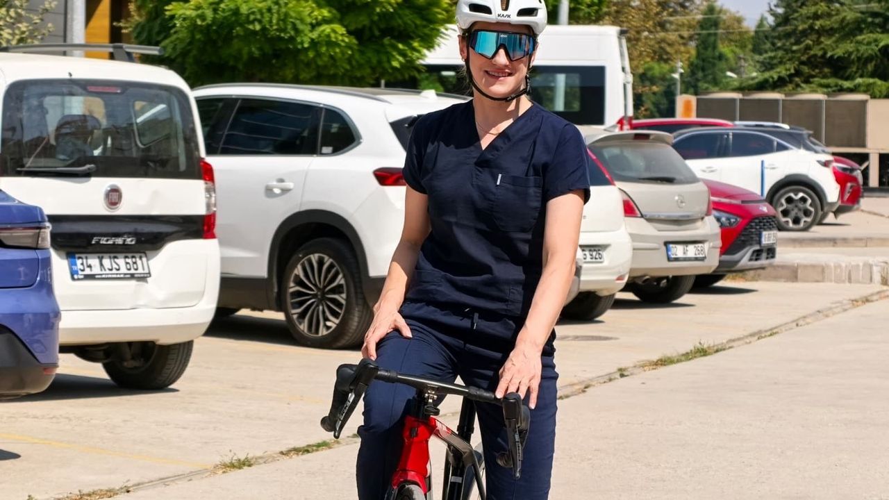 Pandemi Döneminde Bisiklete Yöneldi: Reyhan Yakışır Akdeniz Oyunları'nda
