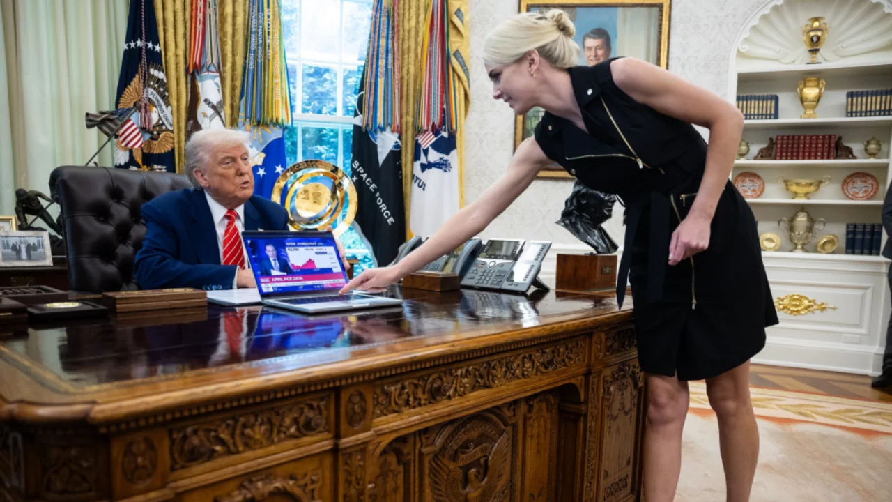 Beyaz Saray, Trump ve Asistanı arasındaki ilişki iddialarını yalanladı