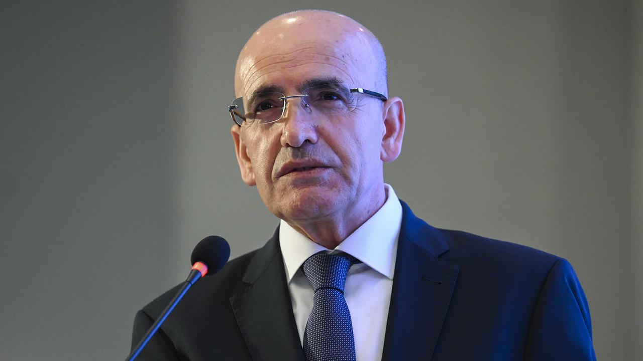 Mehmet Şimşek, mazot fiyatları için yeni adım attı Mehmet Şimşek, mazot fiyatları için yeni adım attı