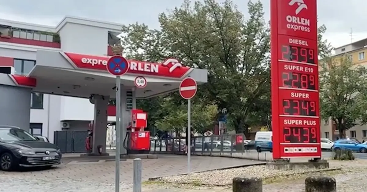 Almanya'da motorin fiyatları 2,253 avroya çıkarak rekor kırdı