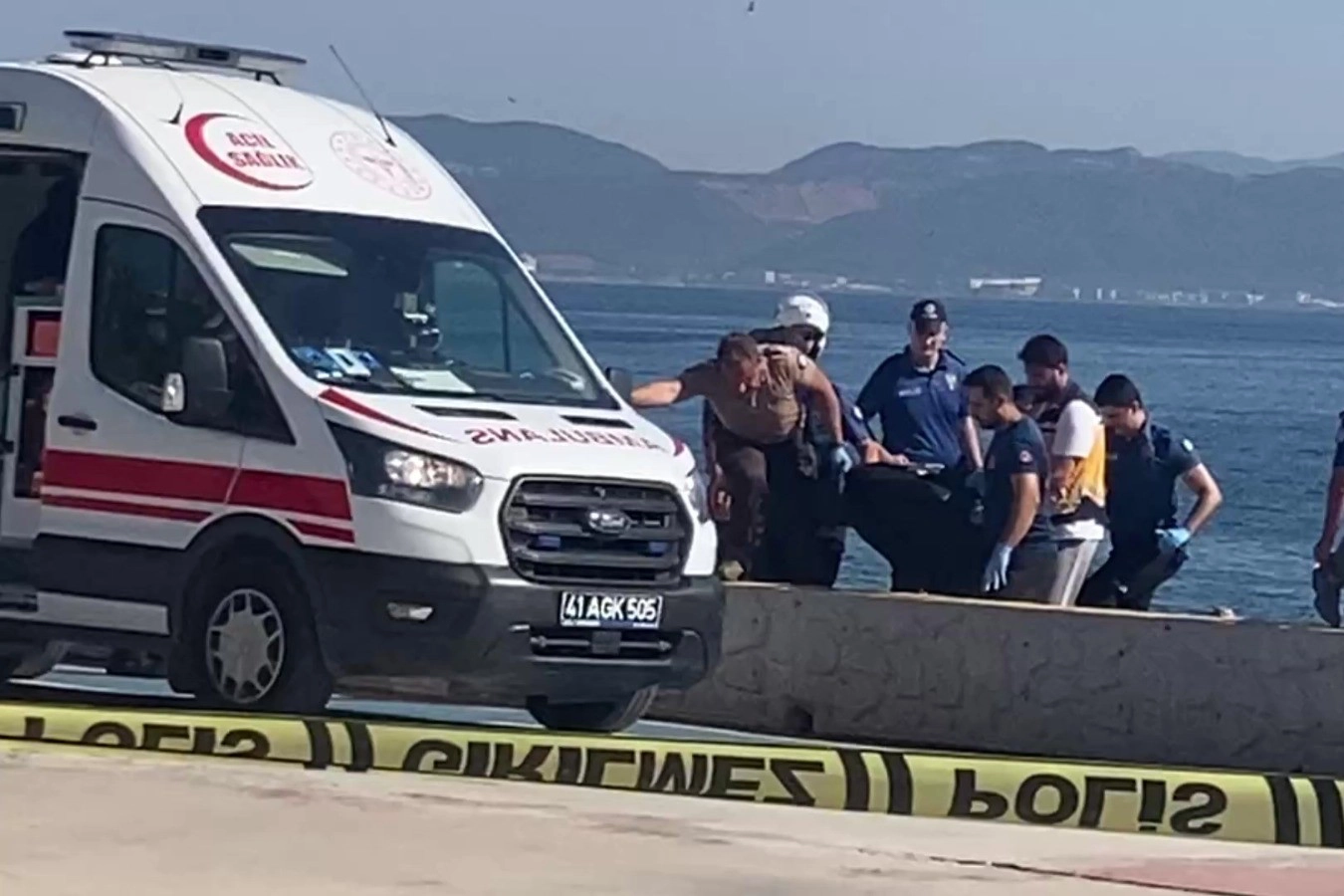 Kocaeli sahilinde 2 kadın ve 1 erkeğin cesedi bulundu