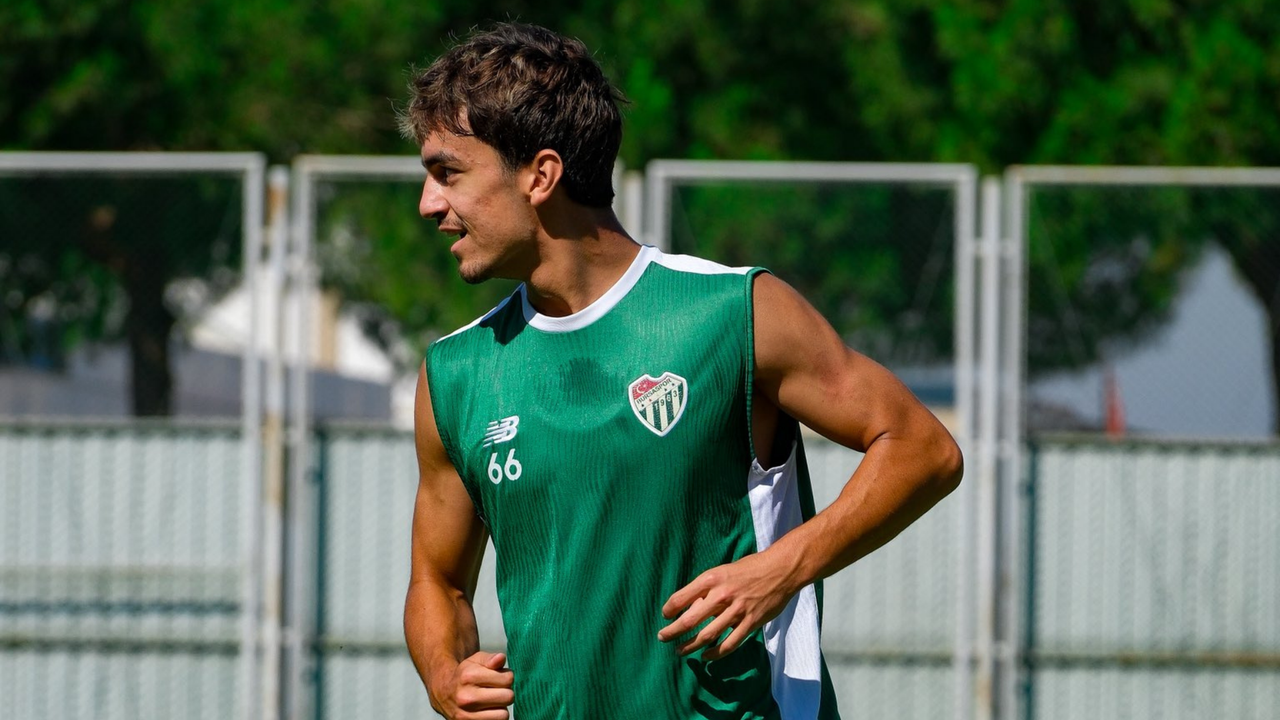 Fatih Karagümrük ile mücadeleye hazırlanan Bursaspor, 3 puanı hedefliyor