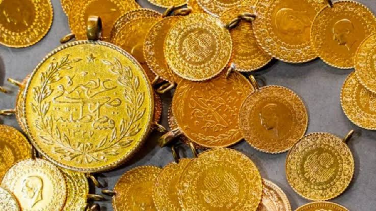 Altın fiyatları güncellendi: Gram 6.900 TL, çeyrek 11.300 TL Altın fiyatları güncellendi: Gram 6.900 TL, çeyrek 11.300 TL