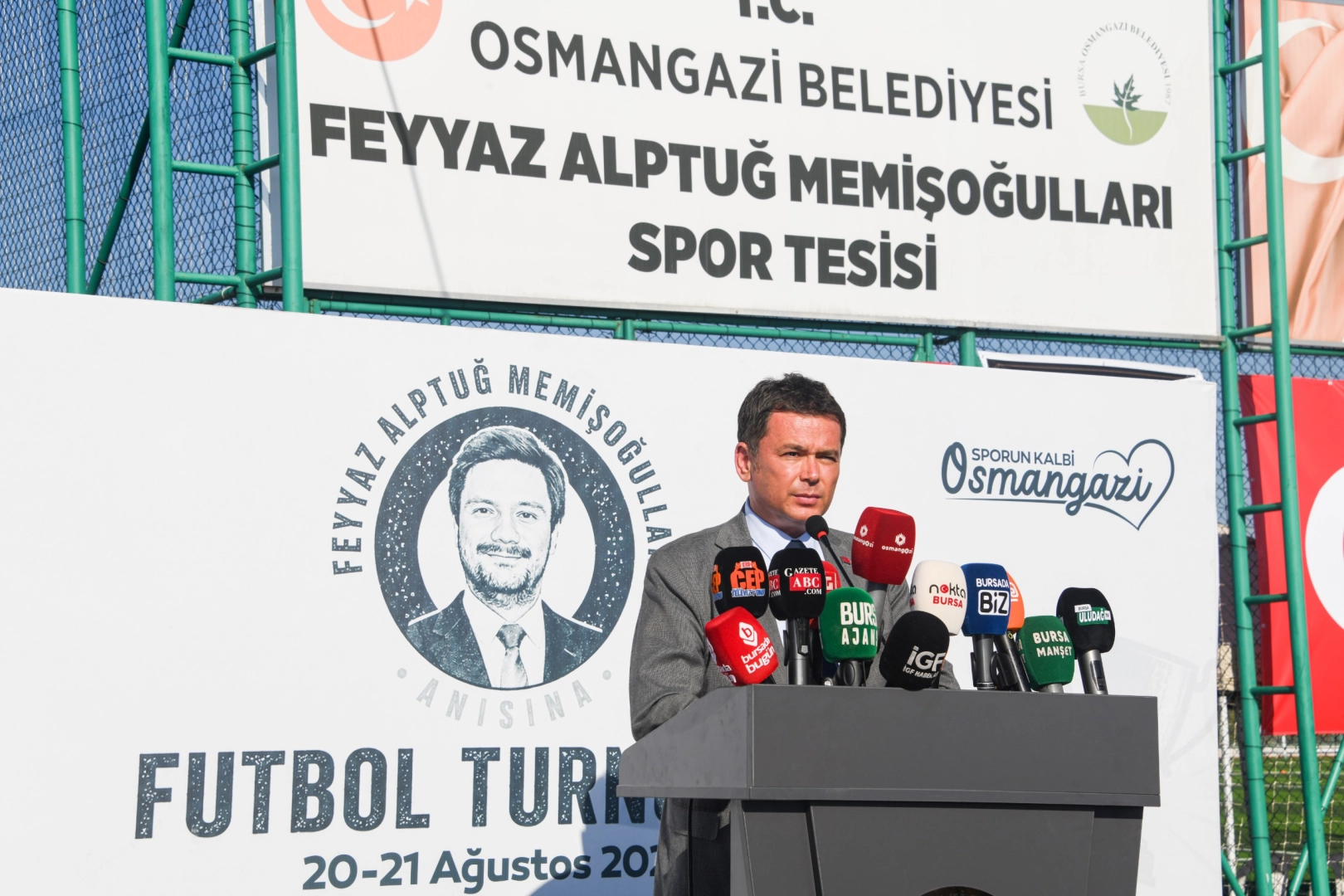 Feyyaz Alptuğ Anısına Futbol Turnuvası Osmangazi'de Başladı