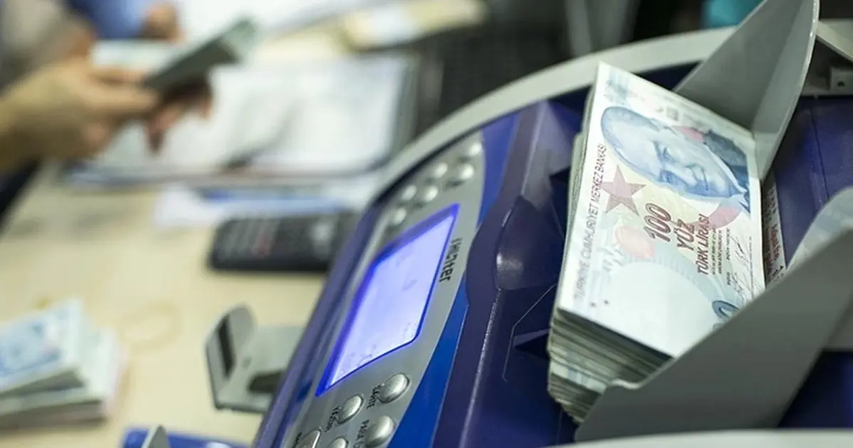 Aile ve Gençlik Fonu, bu ay 19 bin 166 gence 2,1 milyar lira destek sağladı Aile ve Gençlik Fonu, bu ay 19 bin 166 gence 2,1 milyar lira destek sağladı