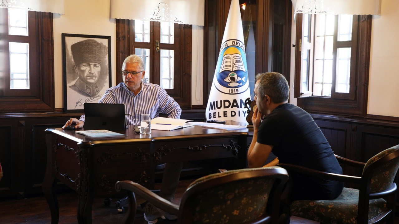 Mudanya'da Açık Kapı uygulaması başladı: Başkan Dalgıç ile yüz yüze görüşme imkanı Mudanya'da Açık Kapı uygulaması başladı: Başkan Dalgıç ile yüz yüze görüşme imkanı