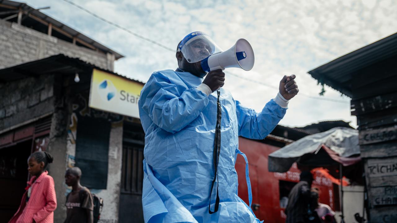 Kongo'da Ebola salgını hızlanıyor: 2,500 kişi hayatını kaybetti Kongo'da Ebola salgını hızlanıyor: 2,500 kişi hayatını kaybetti