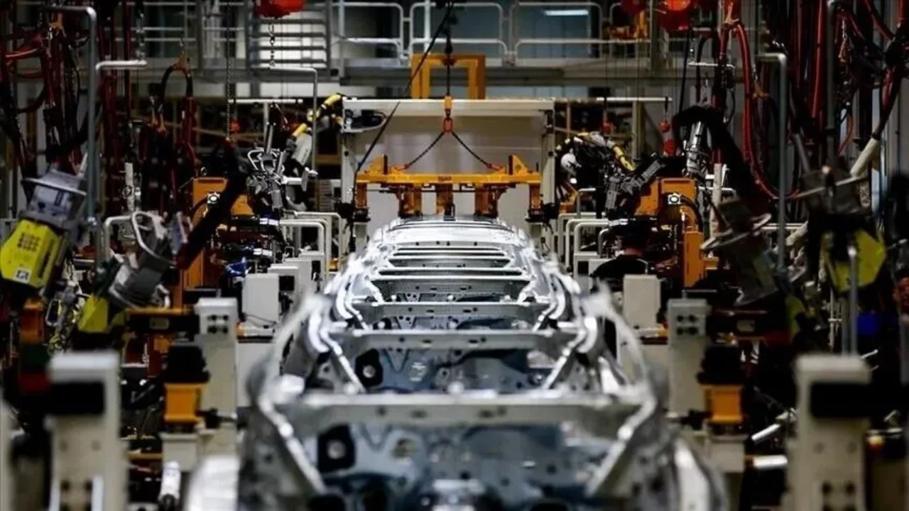 Tesla, Çin'deki 2 milyon Model 3 ve Model Y aracını geri çağırıyor