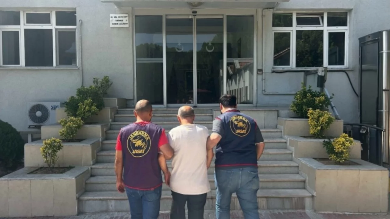 Çanakkale'de jandarma operasyonu: 17 kişi tutuklandı