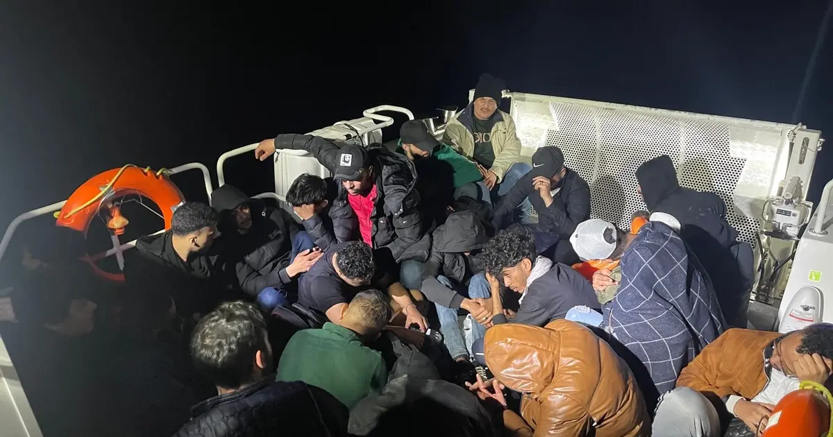 Kuşadası'nda göçmen kaçakçılığı yapan 2 kişi yakalandı