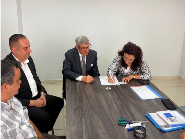 Bursa'nın eski bakanı Turhan Tayan, Yeni Parti'ye katıldı
