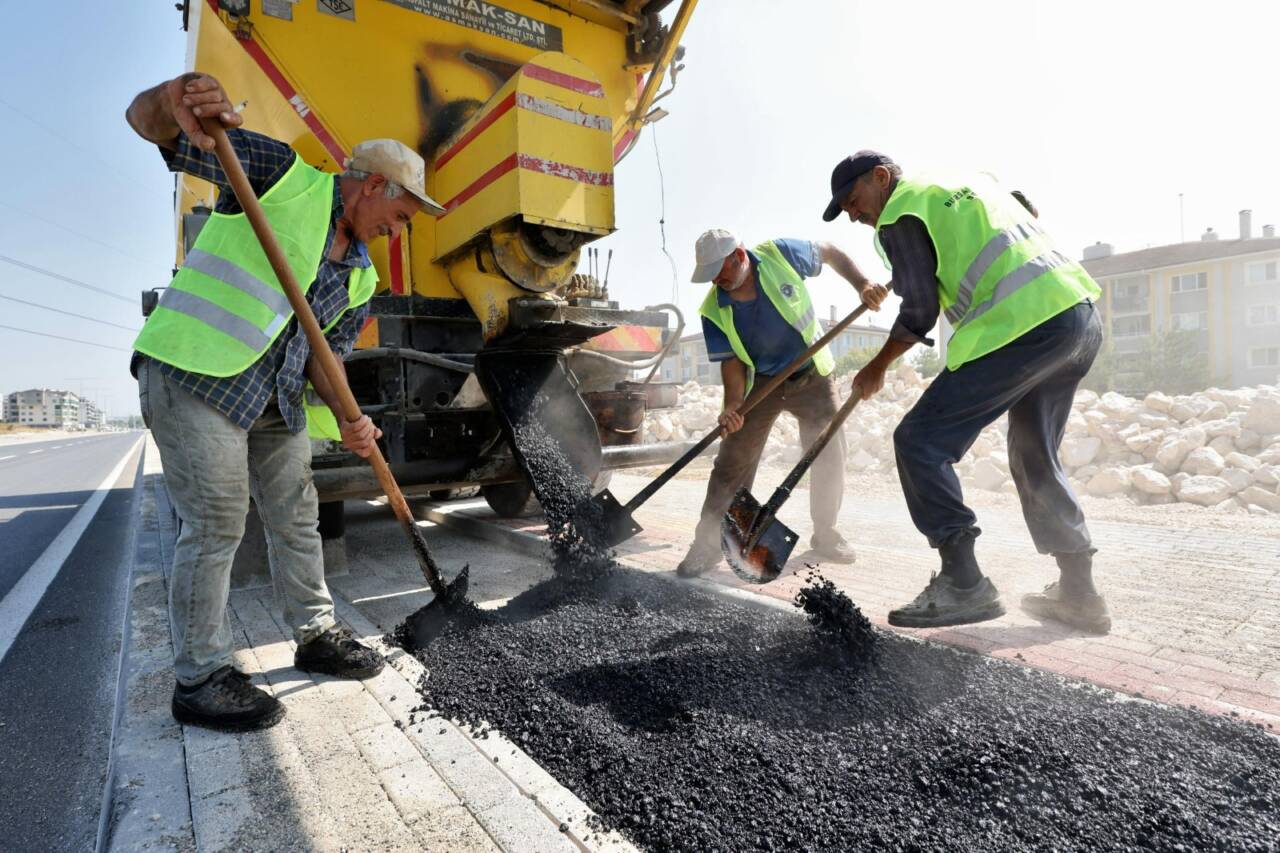 Nilüfer'de ulaşım seferberliği: 800 metrelik bisiklet yolu