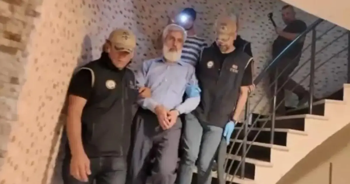 Alparslan Kuytul grubunun 24 FETÖ bağlantılı ismi belirlendi