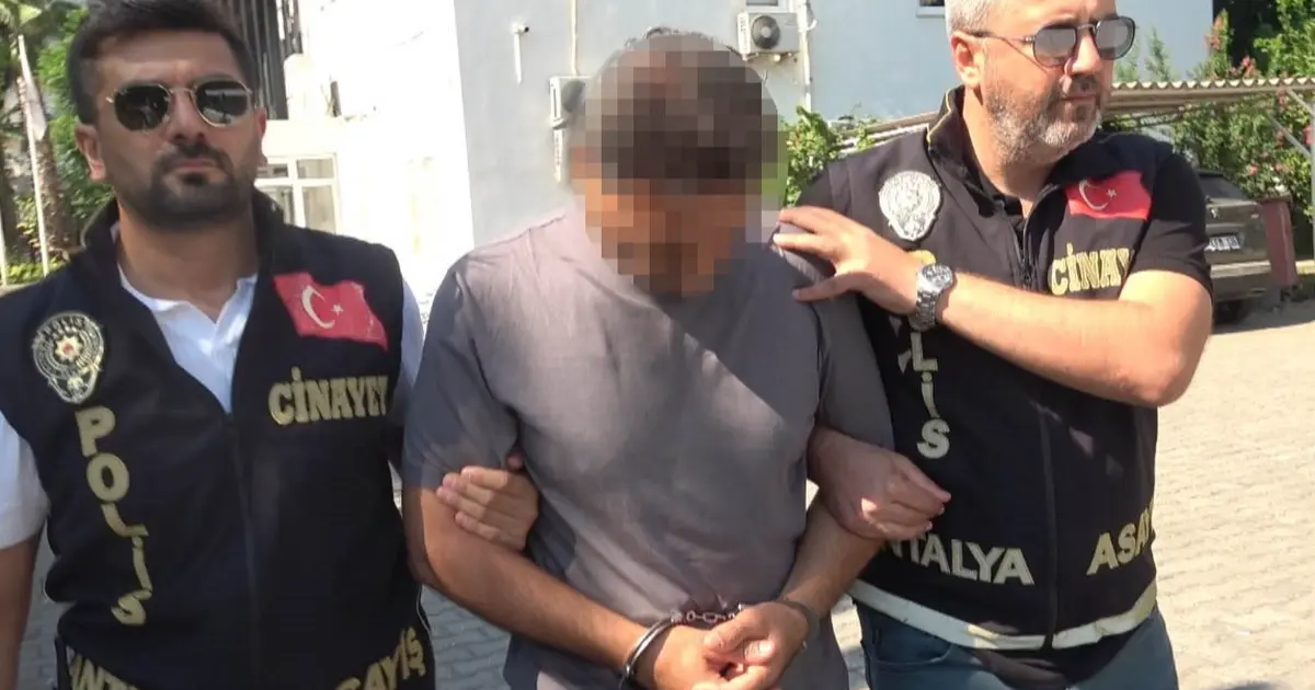 Antalya Havalimanı'nda emekli polis, kadını vurdu: Tutuklandı