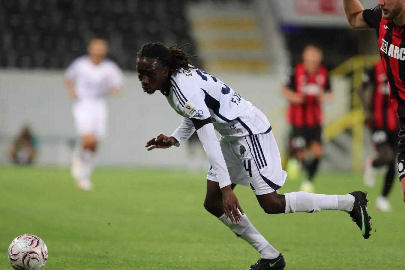 Kasımpaşa, Çorum FK karşısında 6. dakikada bulduğu golle kazandı