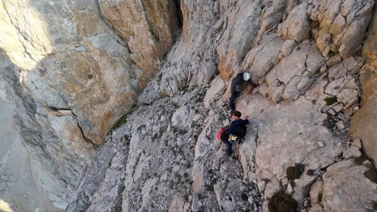 Niğde'de kurtarma operasyonu: İngiliz dağcı hastaneye sevk edildi