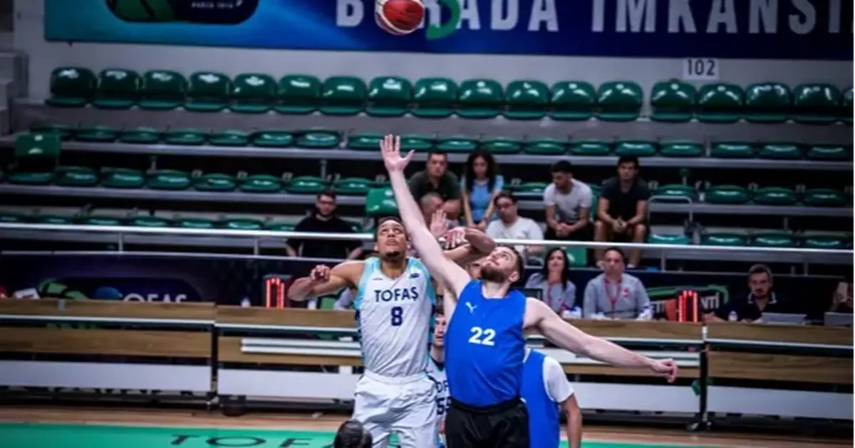 TOFAŞ, Glint Körfez Basket'i 81-77 ile mağlup ederek sezona başladı TOFAŞ, Glint Körfez Basket'i 81-77 ile mağlup ederek sezona başladı
