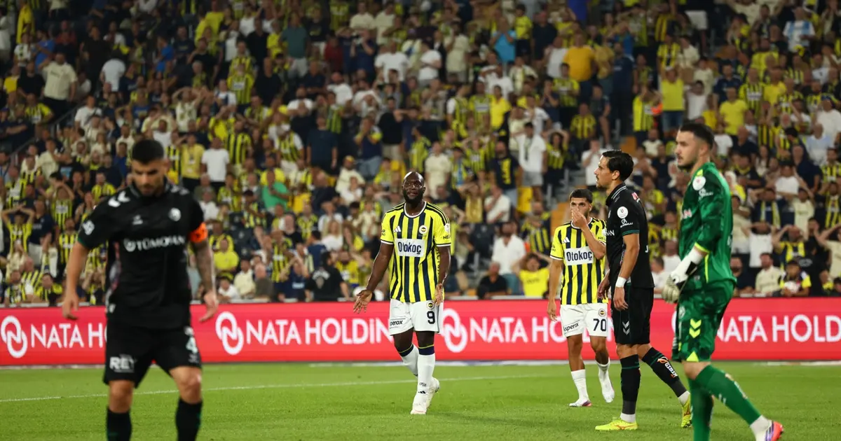 Romelu Lukaku, Fenerbahçe formasıyla Süper Lig'de ilk kez sahada Romelu Lukaku, Fenerbahçe formasıyla Süper Lig'de ilk kez sahada
