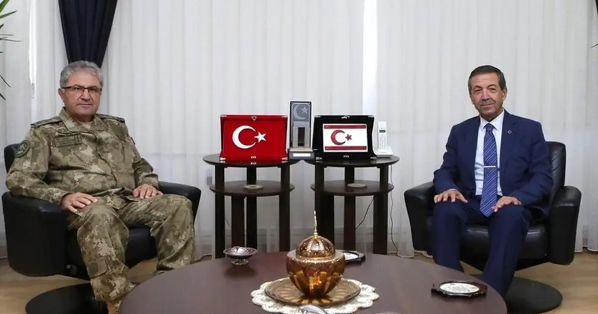 KKTC Dışişleri Bakanı Ertuğruloğlu: Kıbrıs'taki Türk askeri varlığı kritik önemde
