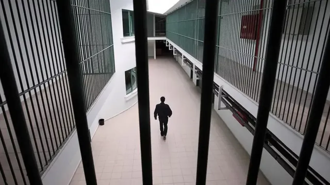 TBMM'de ceza infazı değişiyor: Erken tahliye seçeneği masada TBMM'de ceza infazı değişiyor: Erken tahliye seçeneği masada