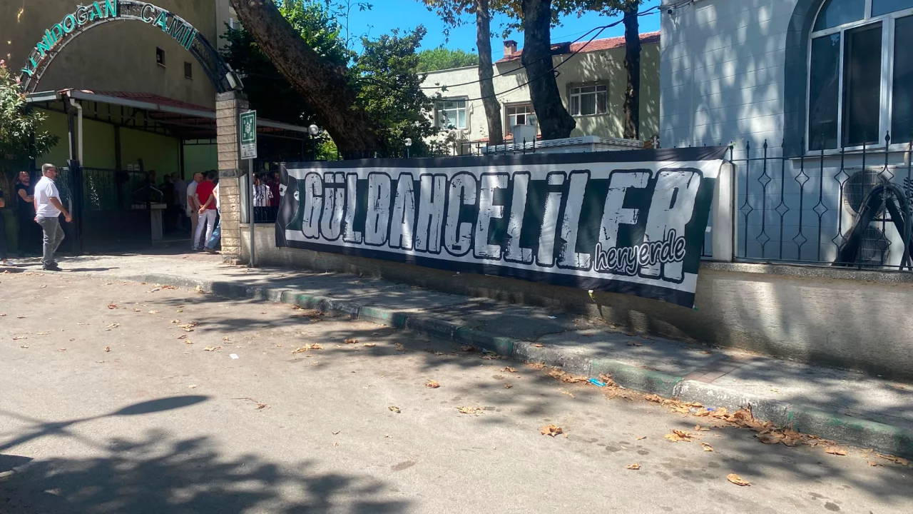 Gülbahçe Mahallesi'nde Muharrem Vardar'ın cenazesinde vasiyeti yerine getirildi