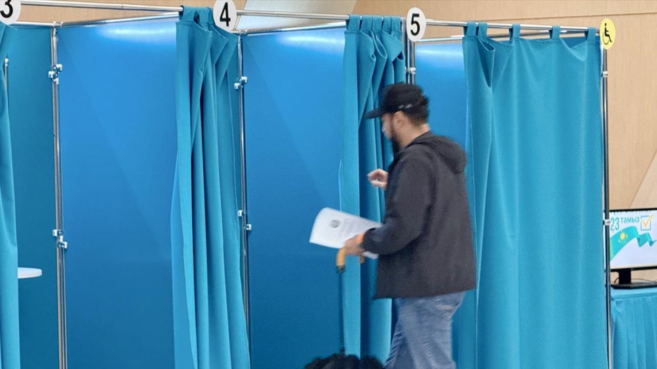 Seçimler başladı: Kazakistan'da 12 milyon kişi oy kullanıyor