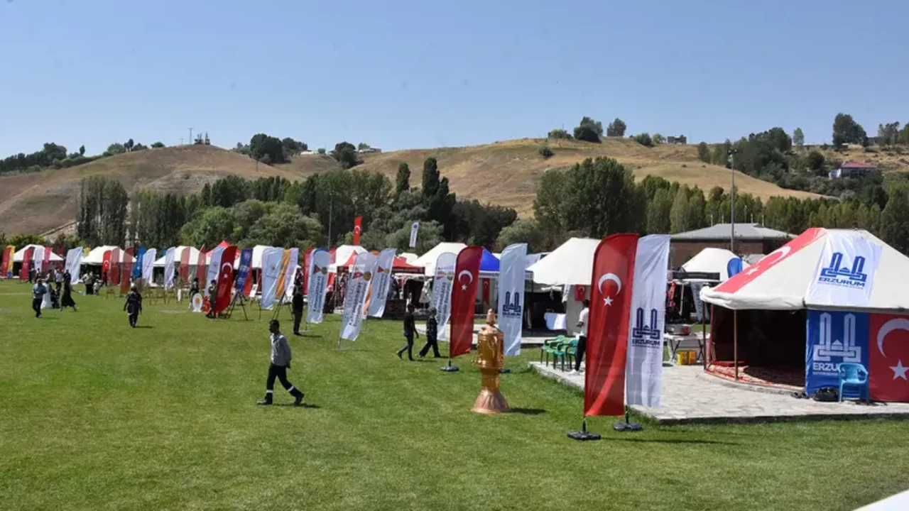 Ahlat'ta Malazgirt Zaferi etkinlikleri ve Kabine Toplantısı gerçekleşecek Ahlat'ta Malazgirt Zaferi etkinlikleri ve Kabine Toplantısı gerçekleşecek