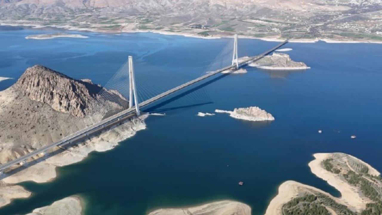 5-6 yıl içinde tamamlanacak: Pertek Köprüsü ile yeni yol bağlantısı