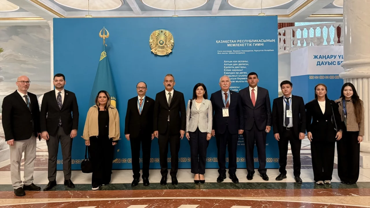 Osman Mesten: Kazakistan'daki Kurultay, Türk dünyası için tarihi bir adım