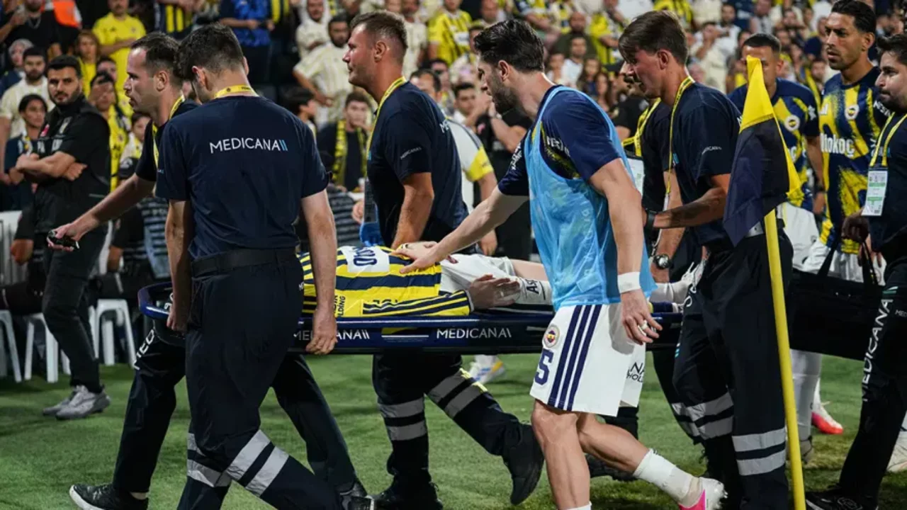 Kerem Aktürkoğlu kafa travması geçirdi: Fenerbahçe sağlık durumu güncelledi