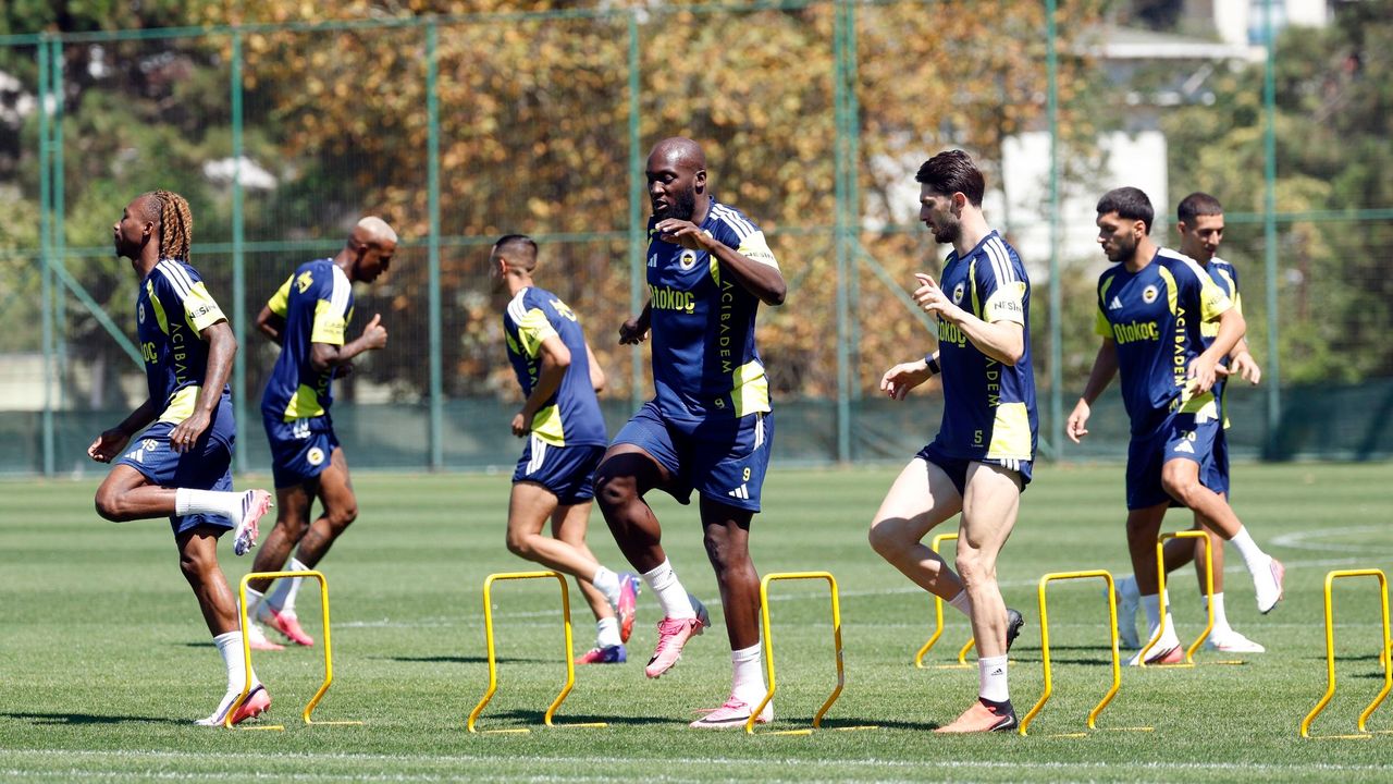 Fenerbahçe Lyon maçı hazırlıklarına başladı: Antrenman detayları